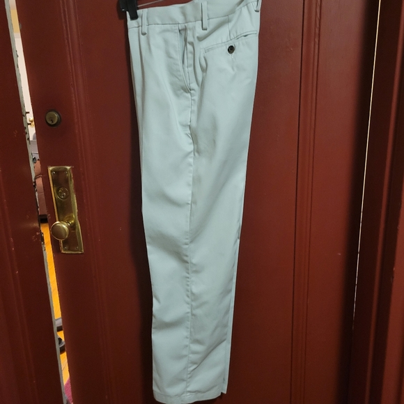 AMAZON ESSENTIAL CLASSIC PANTS SIZE 30W X 32L - Picture 6 of 9